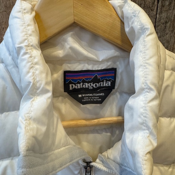 Patagonia women’s down sweater vest - Picture 4 of 6